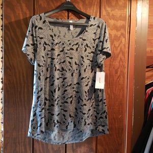 Ladies minnie mouse lularoe tshirt